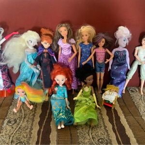 Lot of 12 Disney Princess Barbies Dolls